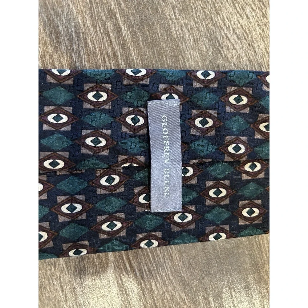 Geoffrey Beene‎ Men's 100% Silk Tie Geometric Chocolate Brown Hunter Green Navy